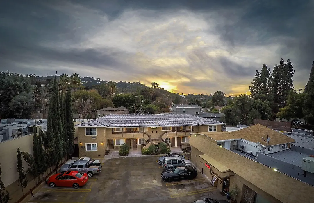 Nite Inn At Universal City - Walking Distance To Universal Studios Hollywood-1