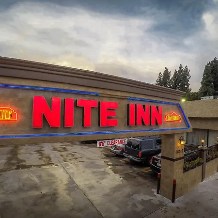 Nite Inn At Universal City - Walking Distance To Universal Studios Hollywood-3